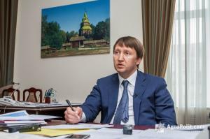 Ринок землі потрібно відкривати з продажу прав на її оренду