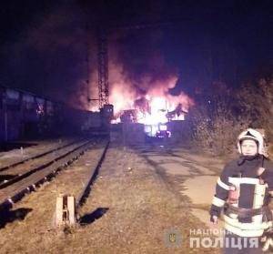 У Харкові поліція встановлює обставини вибуху у маслобійному цеху на території заводу