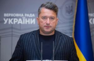 У Раду подано два законопроєкти щодо захисту бджіл від пестицидів