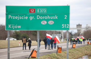 Лідер протесту Войцех Лось повідомив, що кількість вантажівок, яким дозволили перетинати кордон, збільшили 