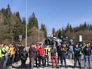 Страйкарі оголосили про перевірки товарів, які везуть через відповідну ділянку кордону