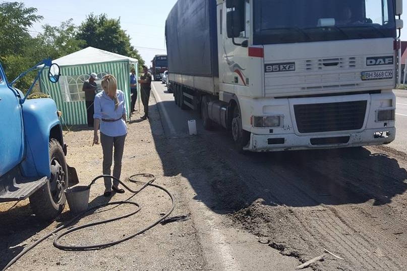 Мінагрополітики не контролює ситуацію з АЧС на Миколаївщині