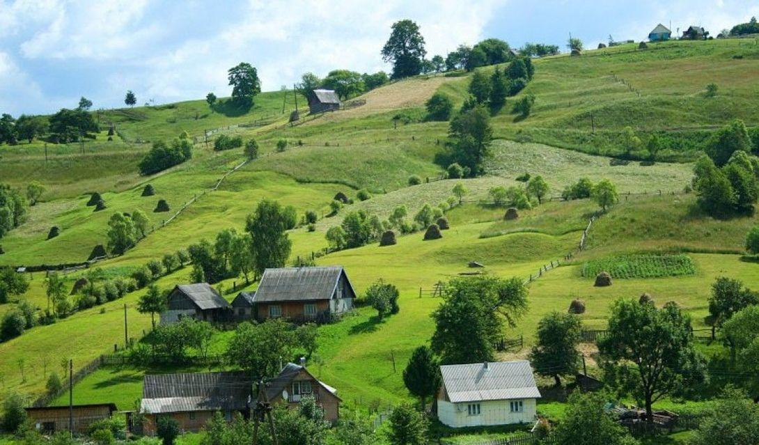 Інвестиції у соціальну сферу села зменшилися утричі – Інститут аграрної економіки