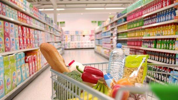 До квітня продукти харчування подорожчають на 10-30%, - експерт