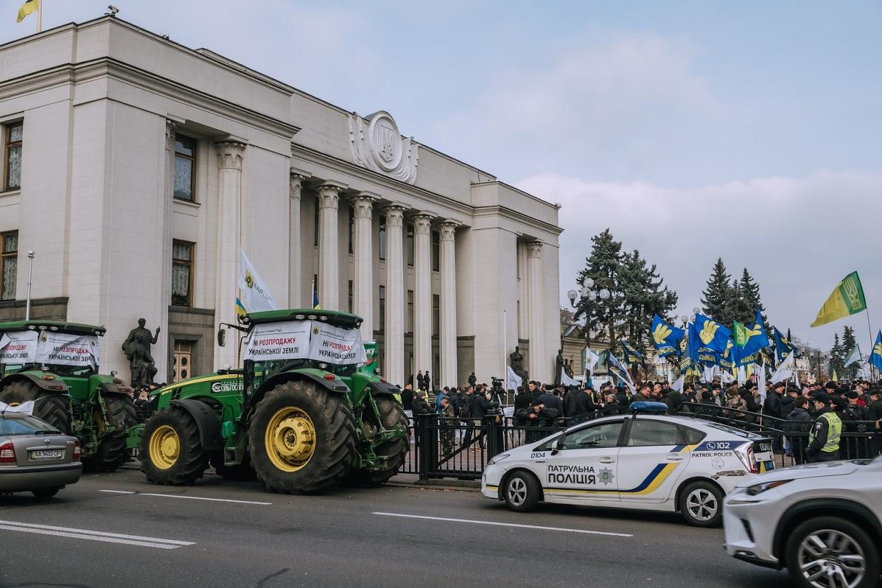 Голосування за відкритий ринок землі — реакція агроринку і політиків