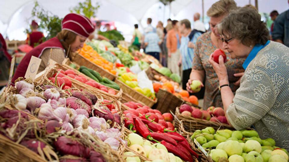 У МОЗ роздумують над відкриттям частини продуктових ринків