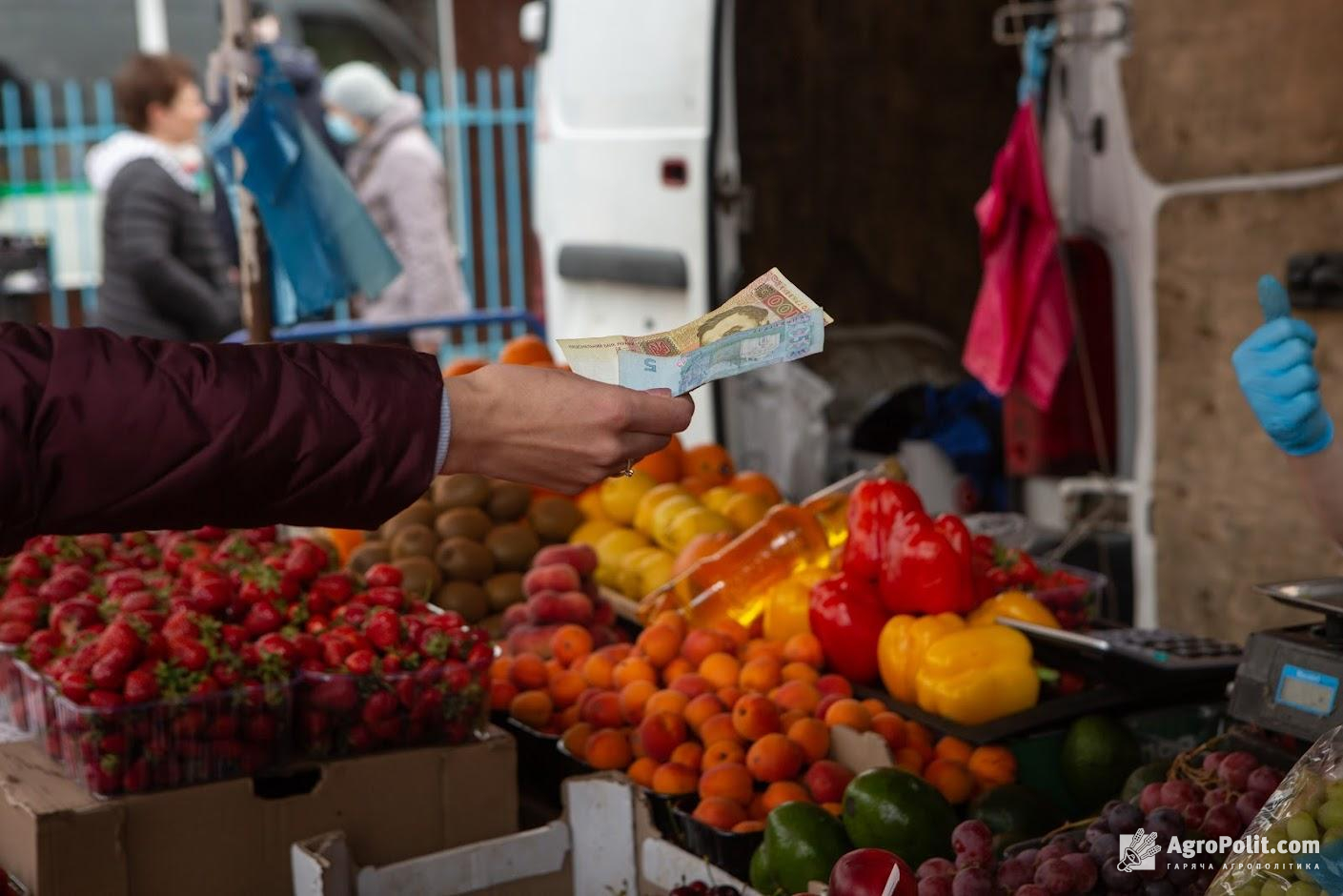 Соціальні продукти подорожчають, — заява уряду