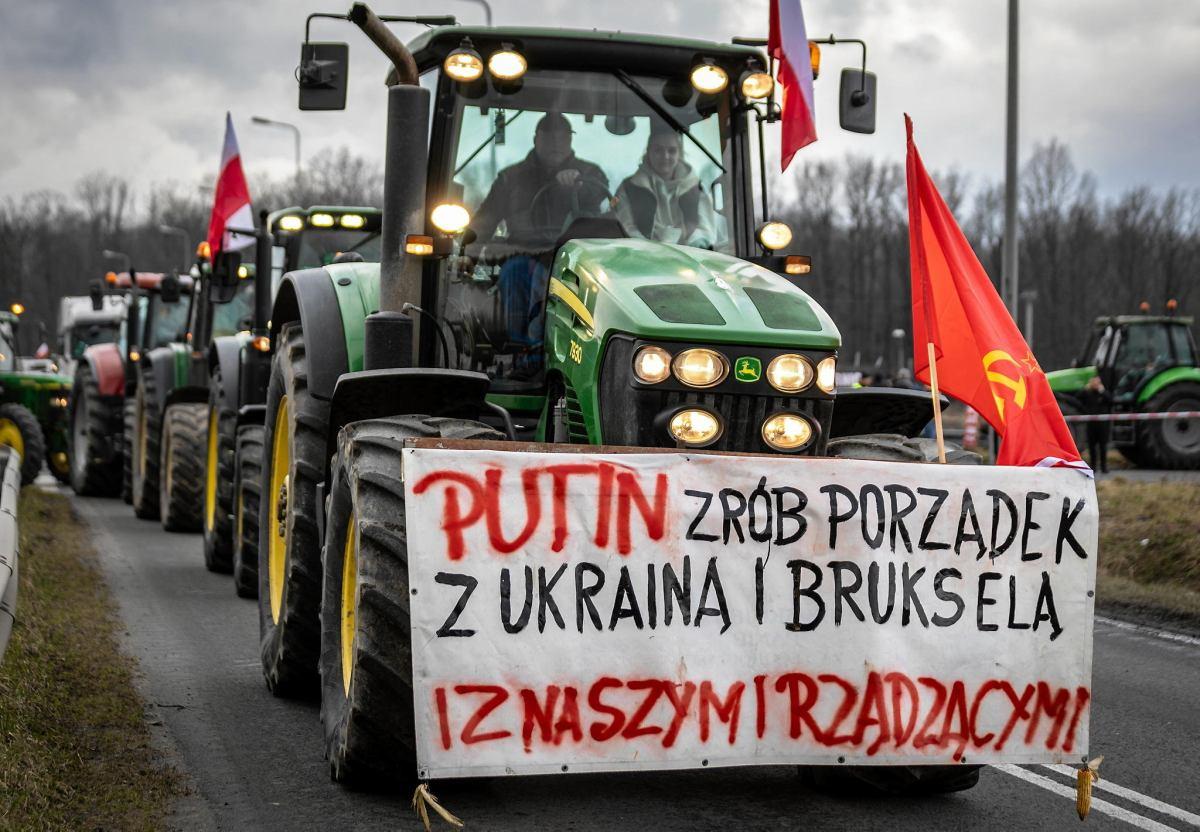 Поліція і прокуратура вживають заходів щодо автора плаката